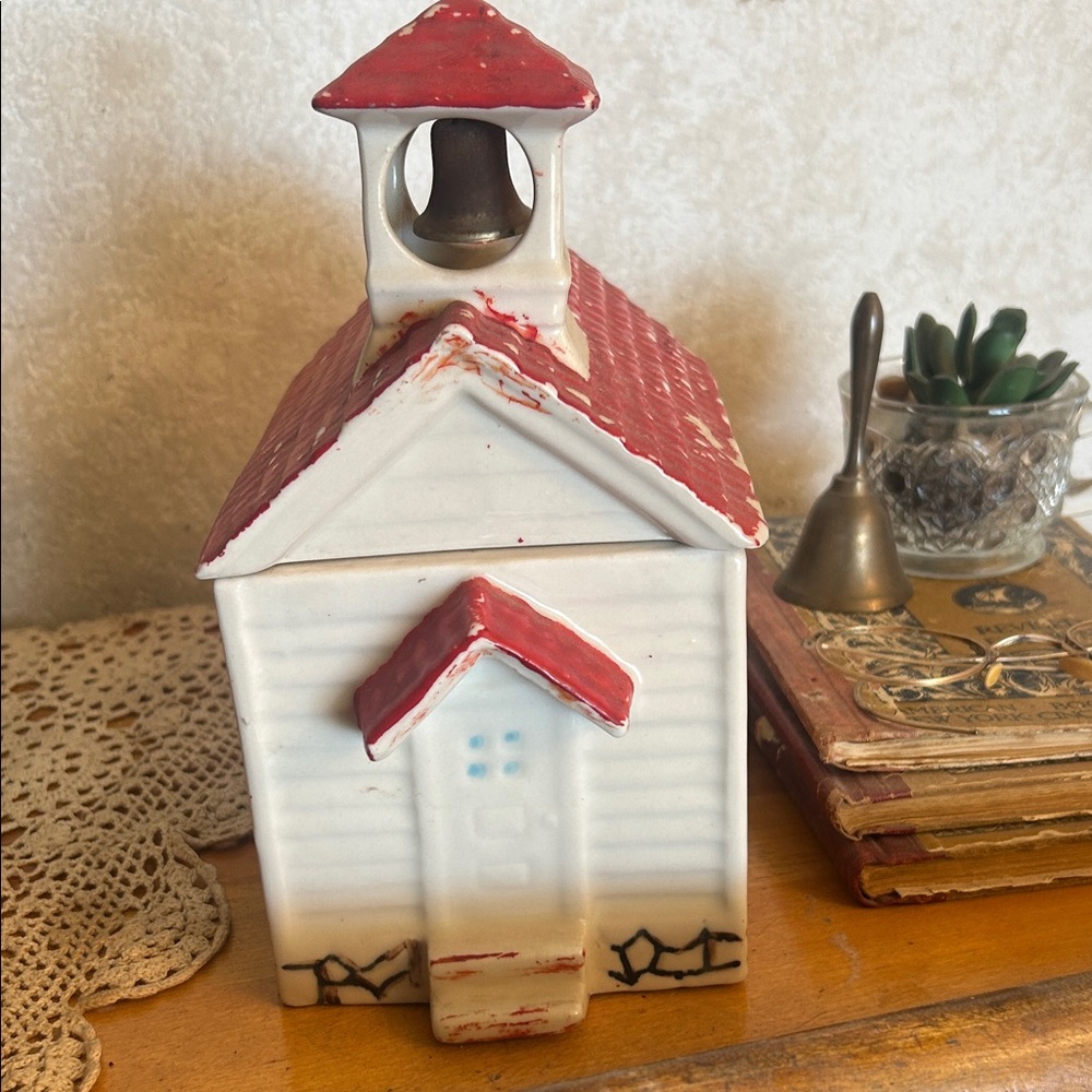 VTG SCHOOL HOUSE/CHURCH Ceramic COOKIE JAR with Bell & Red Roof House of Webster